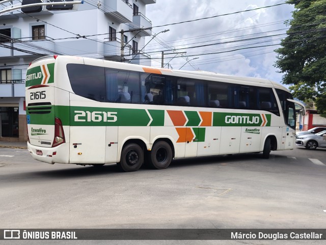 Empresa Gontijo de Transportes 21615 na cidade de Santa Rita do Sapucaí, Minas Gerais, Brasil, por Márcio Douglas Castellar. Número da foto: #12711312.