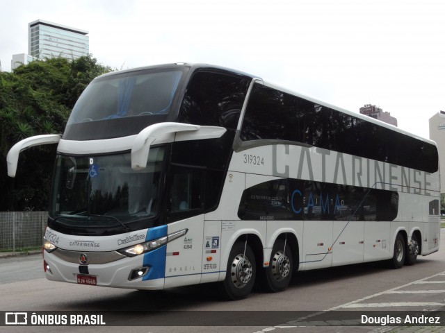 Auto Viação Catarinense 319324 na cidade de Curitiba, Paraná, Brasil, por Douglas Andrez. Número da foto: #12710218.