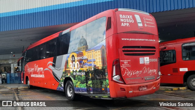 Empresa de Ônibus Pássaro Marron 5959 na cidade de Caraguatatuba, São Paulo, Brasil, por Vinícius Santos. Número da foto: #12711051.