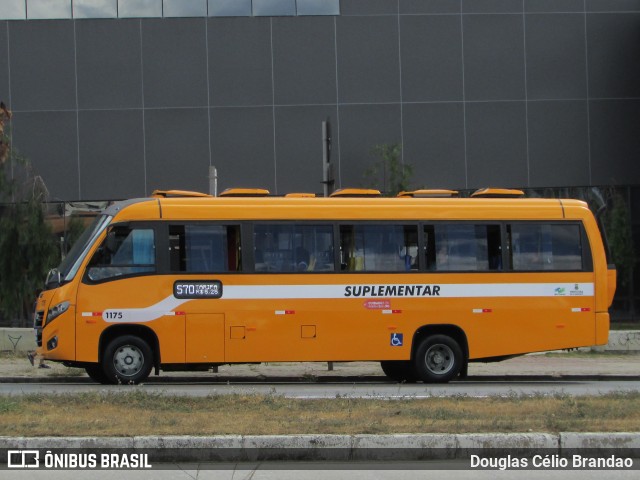 Transporte Suplementar de Belo Horizonte 1175 na cidade de Belo Horizonte, Minas Gerais, Brasil, por Douglas Célio Brandao. Número da foto: #12712464.