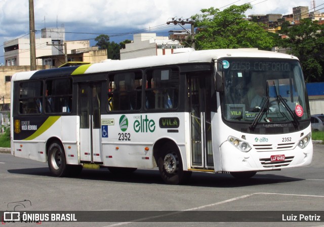 Viação Elite 2352 na cidade de Volta Redonda, Rio de Janeiro, Brasil, por Luiz Petriz. Número da foto: #12712109.