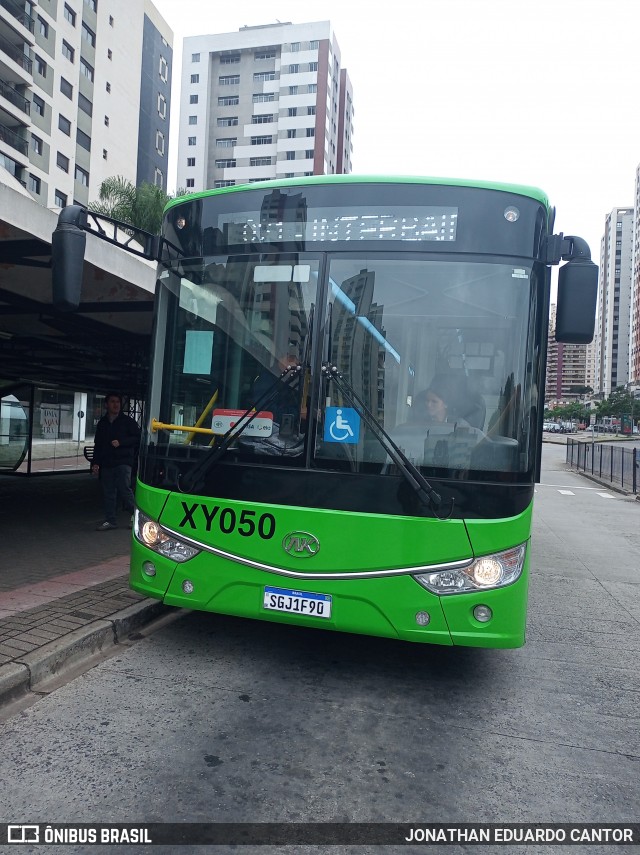 Transporte Coletivo Glória XY050 na cidade de Curitiba, Paraná, Brasil, por JONATHAN EDUARDO CANTOR. Número da foto: #12712094.