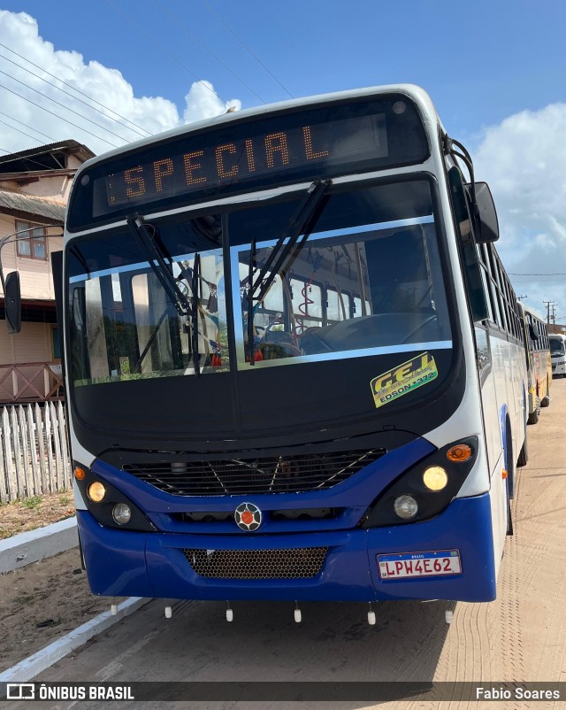 Ônibus Particulares 4E62 na cidade de Bragança, Pará, Brasil, por Fabio Soares. Número da foto: #12711539.