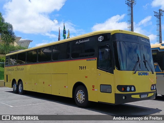 Ônibus Particulares 7611 na cidade de Barueri, São Paulo, Brasil, por André Lourenço de Freitas. Número da foto: #12715309.