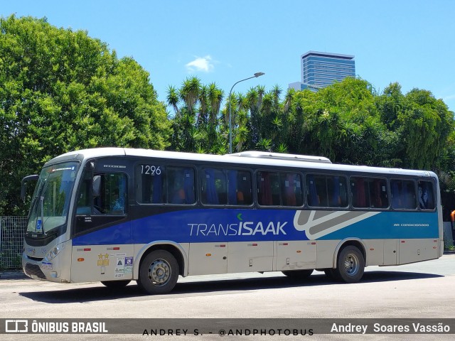 Trans Isaak Turismo 1296 na cidade de Curitiba, Paraná, Brasil, por Andrey  Soares Vassão. Número da foto: #12716099.