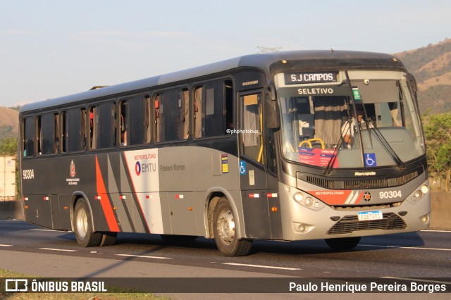 Empresa de Ônibus Pássaro Marron 90304 na cidade de Roseira, São Paulo, Brasil, por Paulo Henrique Pereira Borges. Número da foto: #12716274.