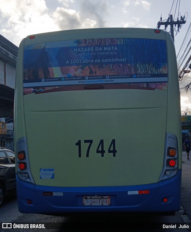 Expresso 1002 1744 na cidade de Recife, Pernambuco, Brasil, por Daniel  Julio. Número da foto: #12716727.