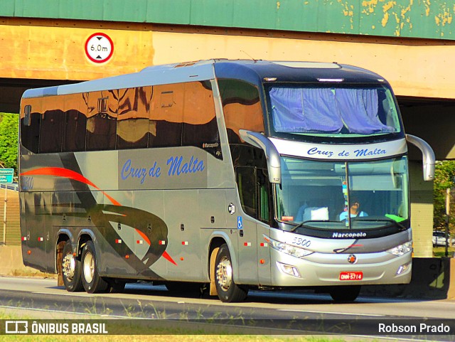 Viação Cruz de Malta Turismo 5300 na cidade de São José dos Campos, São Paulo, Brasil, por Robson Prado. Número da foto: #12719887.