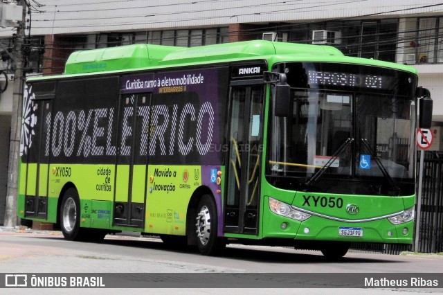 Transporte Coletivo Glória XY050 na cidade de Curitiba, Paraná, Brasil, por Matheus Ribas. Número da foto: #12717615.