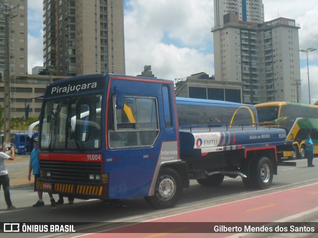 Viação Pirajuçara 11.004 na cidade de Barueri, São Paulo, Brasil, por Gilberto Mendes dos Santos. Número da foto: #12717606.