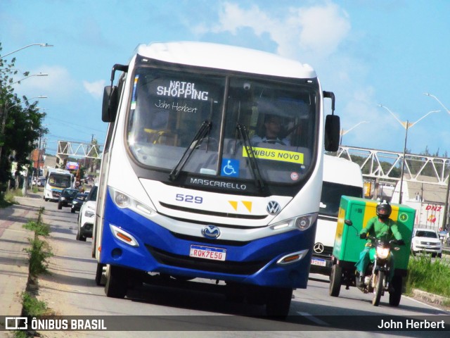 Trampolim da Vitória 529 na cidade de Parnamirim, Rio Grande do Norte, Brasil, por John Herbert. Número da foto: #12781212.