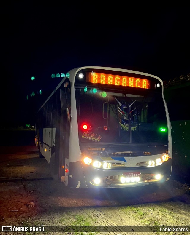 Ônibus Particulares 487 na cidade de Bragança, Pará, Brasil, por Fabio Soares. Número da foto: #12781349.