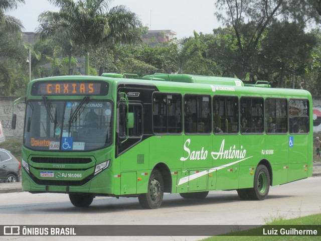 Transportes Santo Antônio RJ 161.066 na cidade de Rio de Janeiro, Rio de Janeiro, Brasil, por Luiz Guilherme. Número da foto: #12782743.