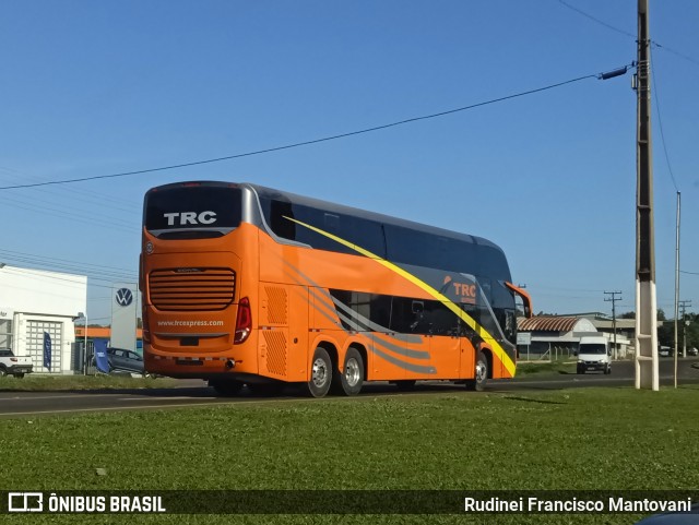 TRC Express  na cidade de Ijuí, Rio Grande do Sul, Brasil, por Rudinei Francisco Mantovani. Número da foto: #12783350.