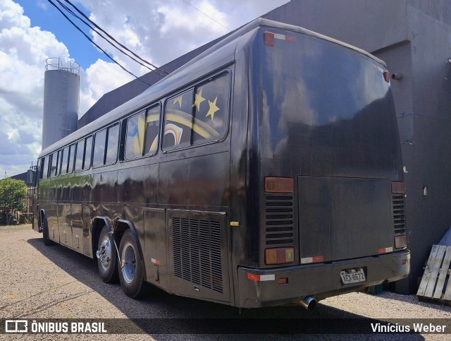 Ônibus Particulares 01 na cidade de Cascavel, Paraná, Brasil, por Vinícius Weber. Número da foto: #12805265.