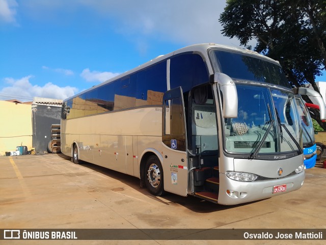 Ulza Turismo 1710 na cidade de Sacramento, Minas Gerais, Brasil, por Osvaldo Jose Mattioli. Número da foto: #12805570.