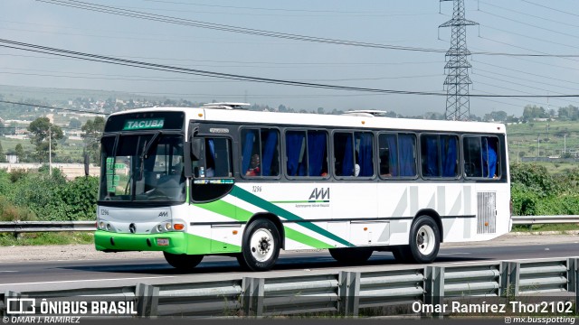 AVM - Autotransportes Valle del Mezquital 1296 na cidade de Tepotzotlán, Estado de México, México, por Omar Ramírez Thor2102. Número da foto: #12805672.