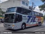 Ônibus Particulares 7013 na cidade de Barueri, São Paulo, Brasil, por Alexandre  Magnus. Número da foto: #12806882.