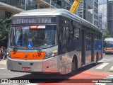 Viação Gato Preto 8 2507 na cidade de São Paulo, São Paulo, Brasil, por Jorge Gonçalves. Número da foto: #12804587.