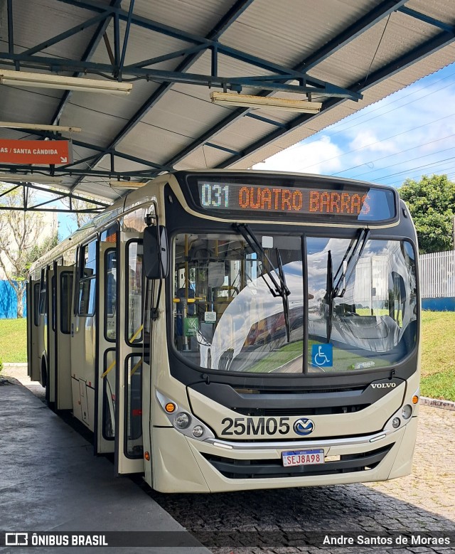Viação Castelo Branco 25M05 na cidade de Quatro Barras, Paraná, Brasil, por Andre Santos de Moraes. Número da foto: #12808161.