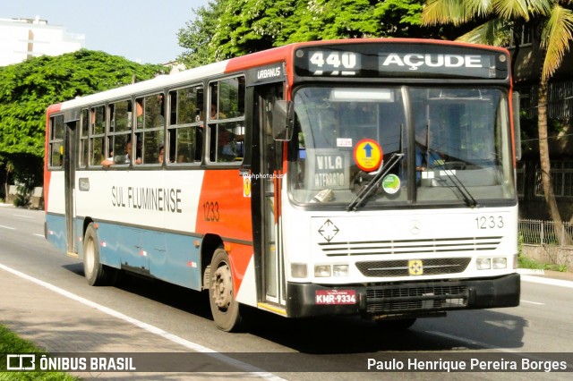 Viação Sul Fluminense 1233 na cidade de Volta Redonda, Rio de Janeiro, Brasil, por Paulo Henrique Pereira Borges. Número da foto: #12808993.