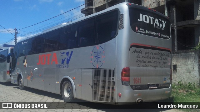 Jota W Turismo 012 na cidade de Guaratuba, Paraná, Brasil, por Leandro Marques. Número da foto: #12808570.