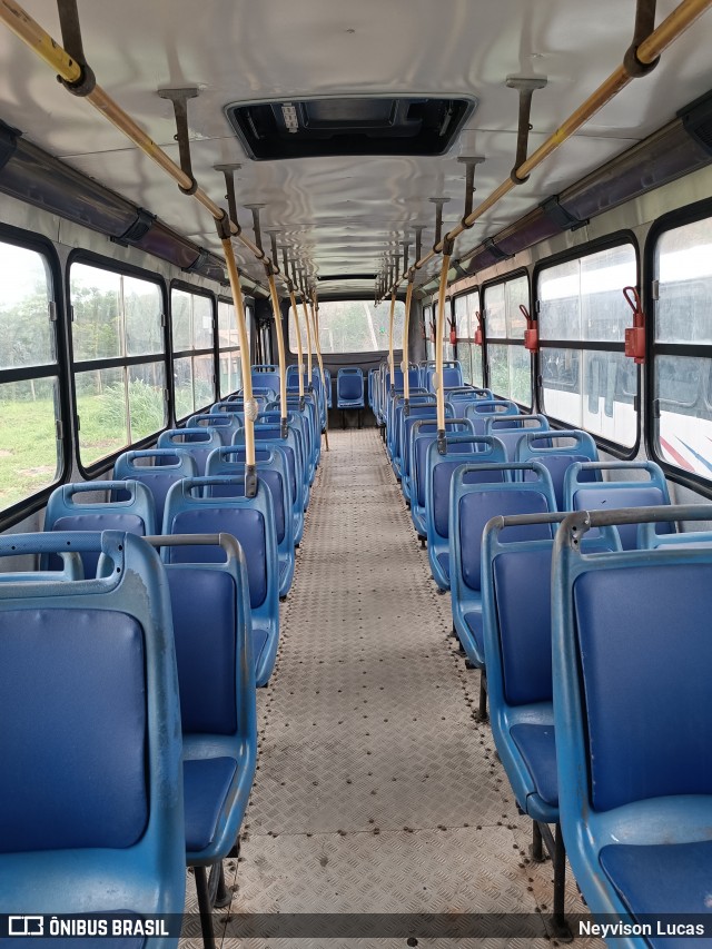 Ônibus Particulares 9B54 na cidade de Salinópolis, Pará, Brasil, por Neyvison Lucas. Número da foto: #12809303.