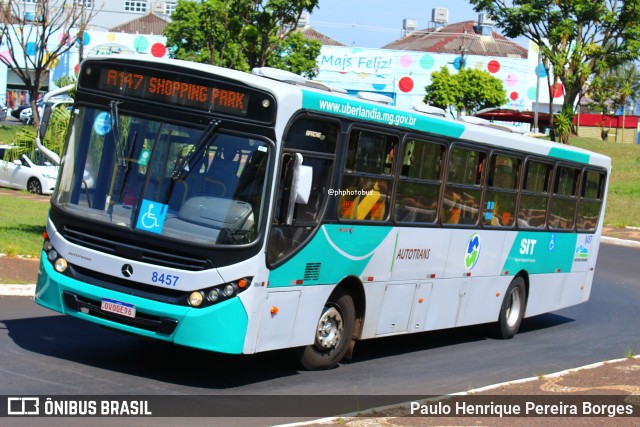 Autotrans Transportes Urbanos e Rodoviários 8457 na cidade de Uberlândia, Minas Gerais, Brasil, por Paulo Henrique Pereira Borges. Número da foto: #12811732.