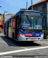 Guarulhos Transportes 33.761 na cidade de São Paulo, São Paulo, Brasil, por Renan De Jesus Oliveira. Número da foto: #12810599.