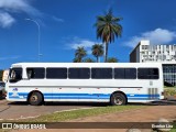 Ônibus Particulares 3400 na cidade de Brasília, Distrito Federal, Brasil, por Everton Lira. Número da foto: #:id.