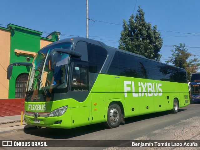 FlixBus 4003 na cidade de Estación Central, Santiago, Metropolitana de Santiago, Chile, por Benjamín Tomás Lazo Acuña. Número da foto: #12813920.