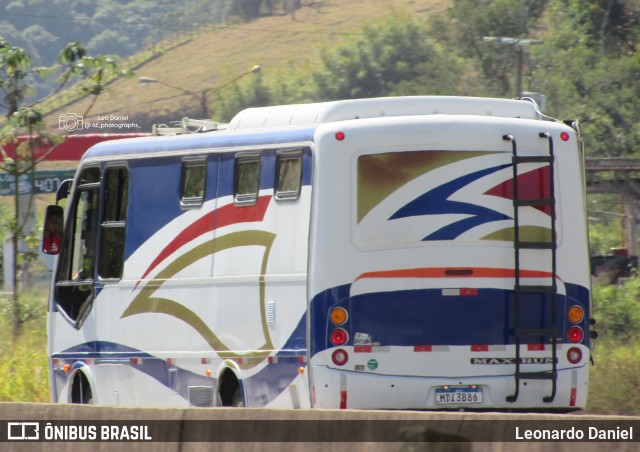 Motorhomes  na cidade de Juiz de Fora, Minas Gerais, Brasil, por Leonardo Daniel. Número da foto: #12813041.