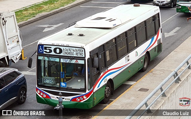 Nudo 4324 na cidade de Ciudad Autónoma de Buenos Aires, Argentina, por Claudio Luiz. Número da foto: #12813428.