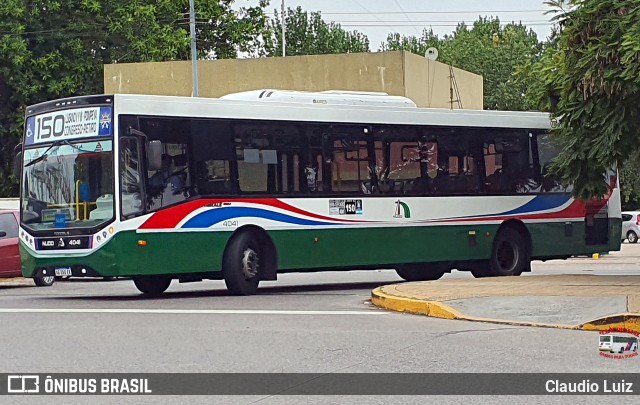Nudo 4041 na cidade de Ciudad Autónoma de Buenos Aires, Argentina, por Claudio Luiz. Número da foto: #12814870.