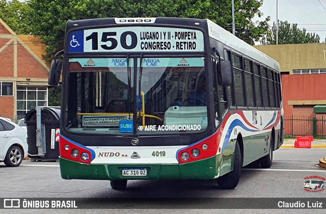 Nudo 4019 na cidade de Ciudad Autónoma de Buenos Aires, Argentina, por Claudio Luiz. Número da foto: #12816943.