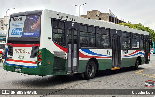 Nudo 4019 na cidade de Ciudad Autónoma de Buenos Aires, Argentina, por Claudio Luiz. Número da foto: #12816946.