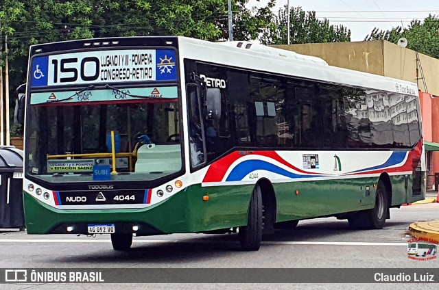 Nudo 4044 na cidade de Ciudad Autónoma de Buenos Aires, Argentina, por Claudio Luiz. Número da foto: #12817027.