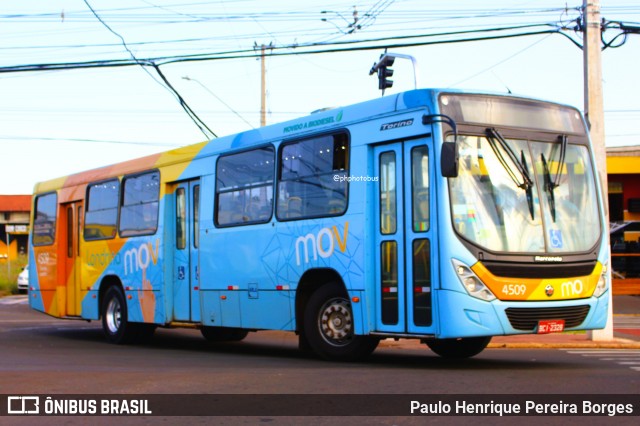 TCGL - Transportes Coletivos Grande Londrina 4509 na cidade de Londrina, Paraná, Brasil, por Paulo Henrique Pereira Borges. Número da foto: #12817185.