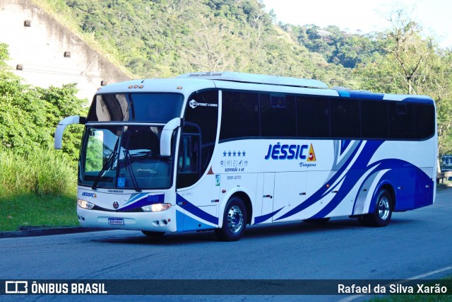 Jéssica Viagens 4000 na cidade de Petrópolis, Rio de Janeiro, Brasil, por Rafael da Silva Xarão. Número da foto: #12820090.
