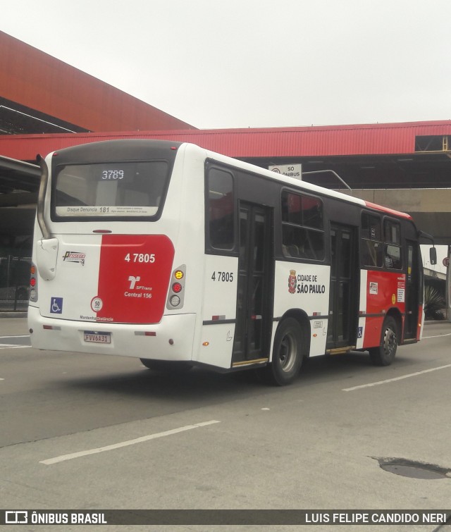 Pêssego Transportes 4 7805 na cidade de São Paulo, São Paulo, Brasil, por LUIS FELIPE CANDIDO NERI. Número da foto: #12817656.