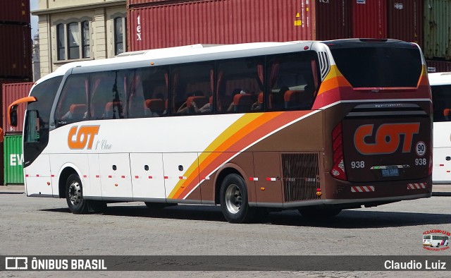 COT - Companhia Oriental de Transportes 938 na cidade de Montevideo, Montevideo, Uruguai, por Claudio Luiz. Número da foto: #12819225.