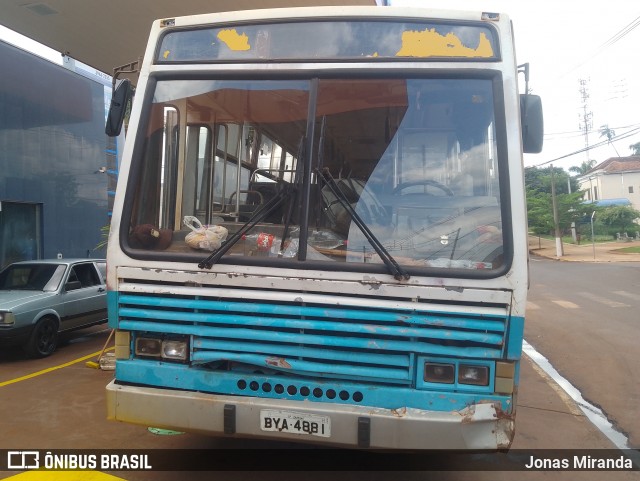 Ônibus Particulares RURAIS na cidade de Dumont, São Paulo, Brasil, por Jonas Miranda. Número da foto: #12817439.