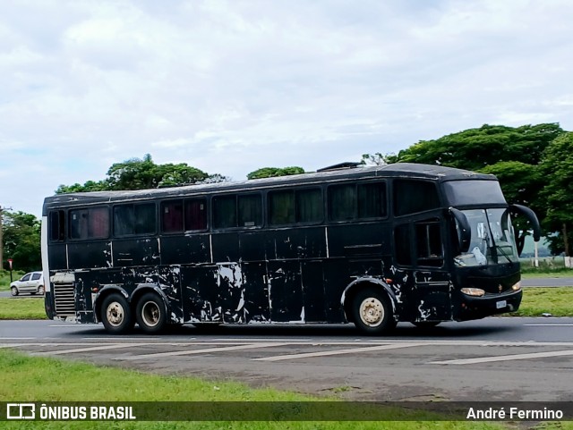 Ônibus Particulares 2156 na cidade de Araras, São Paulo, Brasil, por André Fermino . Número da foto: #12819267.