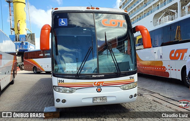 COT - Companhia Oriental de Transportes 914 na cidade de Montevideo, Montevideo, Uruguai, por Claudio Luiz. Número da foto: #12819229.