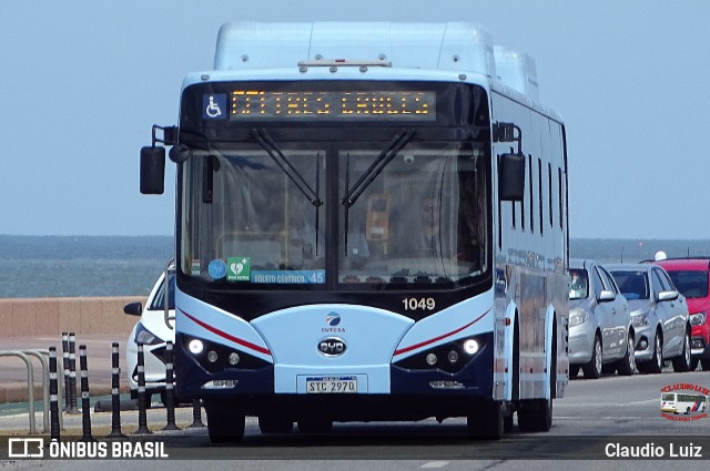 CUTCSA - Companhia Uruguaia de Transporte Coletivo 1049 na cidade de Montevideo, Montevideo, Uruguai, por Claudio Luiz. Número da foto: #12819322.