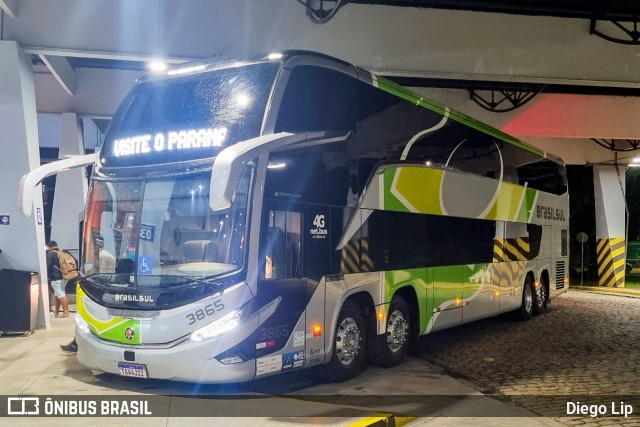 Brasil Sul Linhas Rodoviárias 3865 na cidade de Joinville, Santa Catarina, Brasil, por Diego Lip. Número da foto: #12820158.
