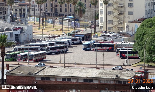 CUTCSA - Companhia Uruguaia de Transporte Coletivo 1000 na cidade de Montevideo, Montevideo, Uruguai, por Claudio Luiz. Número da foto: #12819112.