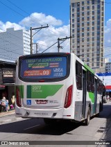 Empresa de Ônibus Vila Galvão 2377 na cidade de Guarulhos, São Paulo, Brasil, por Felipe Mariz. Número da foto: #:id.