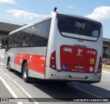 Pêssego Transportes 4 7730 na cidade de São Paulo, São Paulo, Brasil, por LUIS FELIPE CANDIDO NERI. Número da foto: #:id.