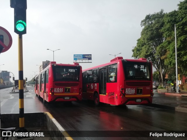 SI-18 S.A.S. A1044 na cidade de Bogotá, Colômbia, por Felipe Rodriguez. Número da foto: #12820884.